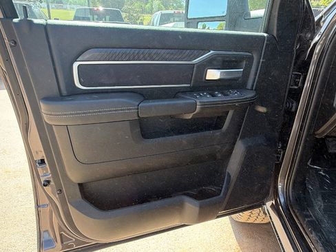 New 2026 RAM 2500 Big Horn AWD/4WD image 14
