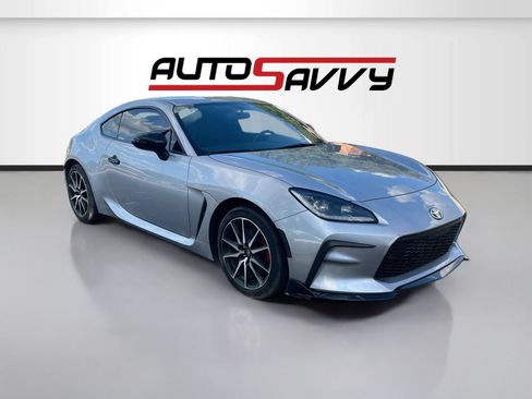 Used 2024 Toyota GR86 RWD image 1