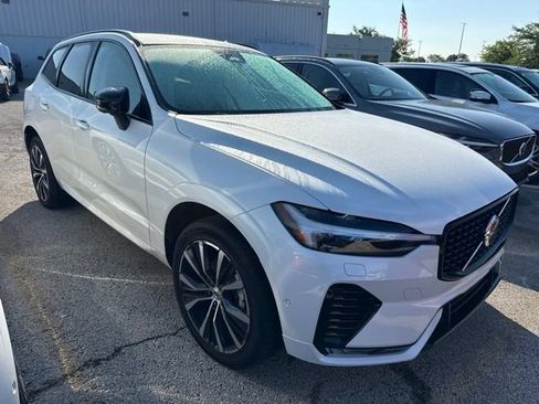 Used 2024 Volvo XC60 B5 Plus w/ Protection Package Premier AWD/4WD image 6