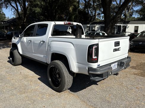 Used 2018 GMC Canyon SLT w/ Driver Alert Package image 3