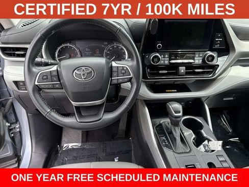 Used 2023 Toyota Highlander XLE FWD image 18