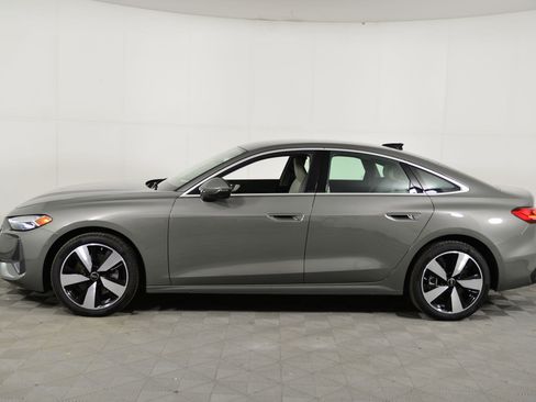 Used 2025 Audi A5 2.0T Prestige w/ 19" Wheel Package image 2