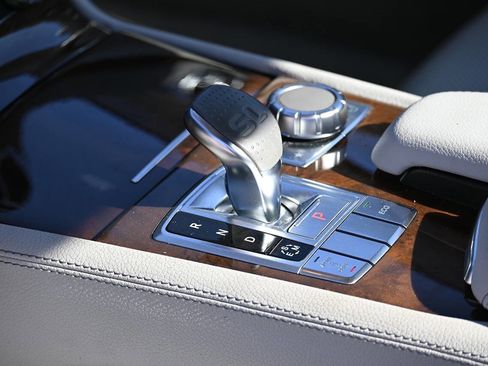 Used 2013 Mercedes-Benz SL 550 image 21