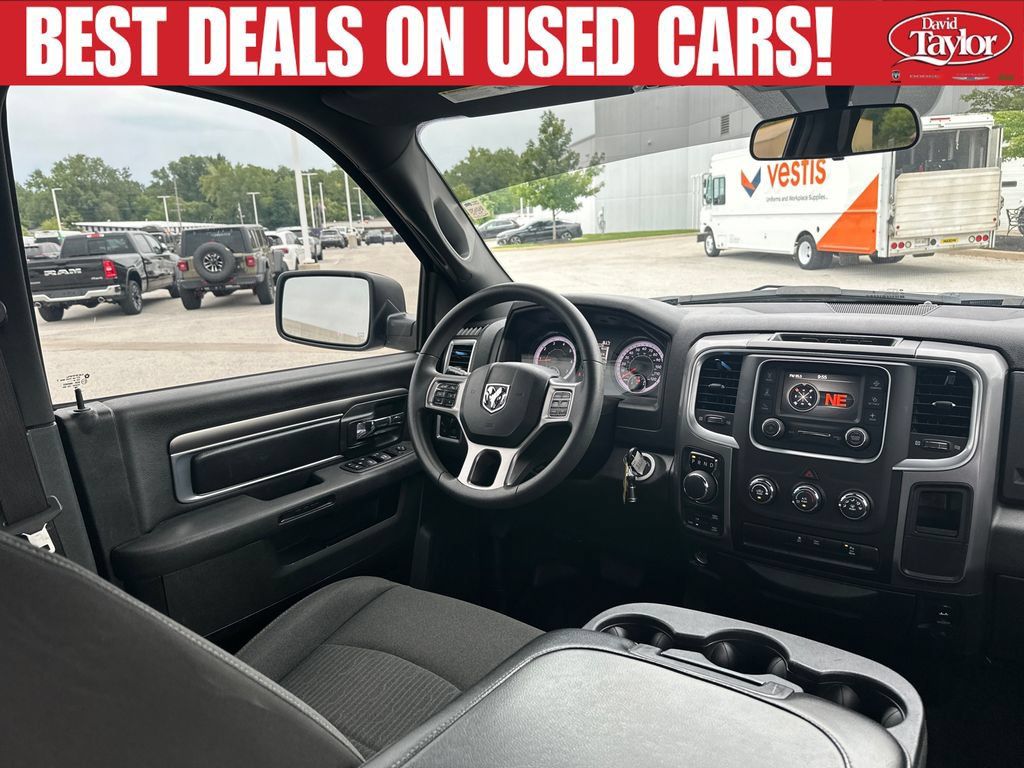 Used 2024 RAM 1500 Warlock AWD/4WD image 33