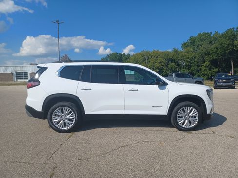 Used 2026 GMC Acadia AWD Elevation w/ Elevation Premium Package image 6