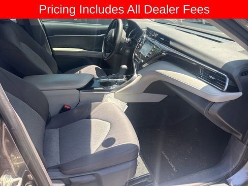 Used 2020 Toyota Camry LE FWD image 8