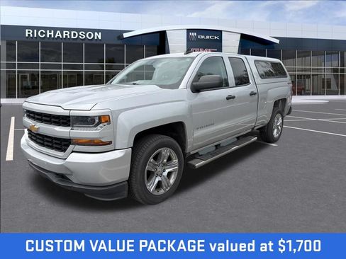 Used 2018 Chevrolet Silverado 1500 Custom w/ Custom Value Package AWD/4WD image 2