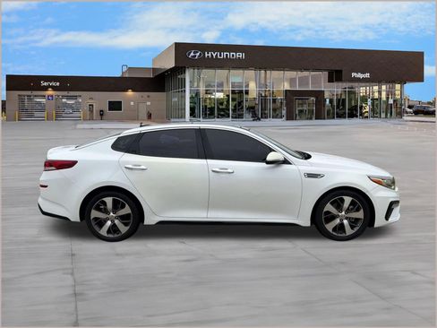 Used 2019 Kia Optima S w/ S Panoramic Sunroof Package FWD image 8