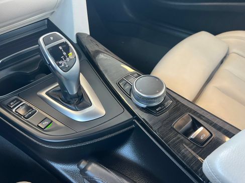Used 2018 BMW 430i Convertible RWD image 16
