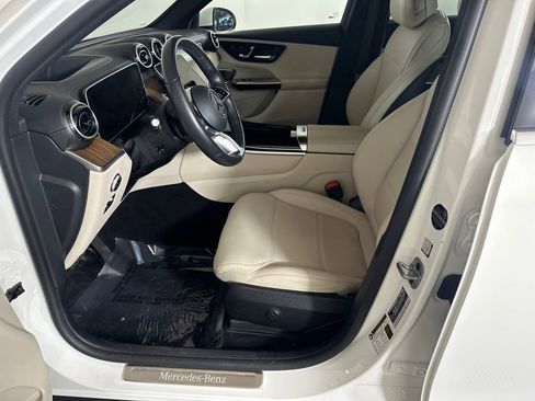 Certified 2024 Mercedes-Benz GLC 300 image 9