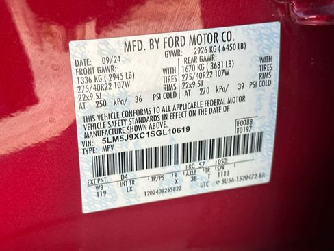 Certified 2025 Lincoln Aviator Black Label image 30