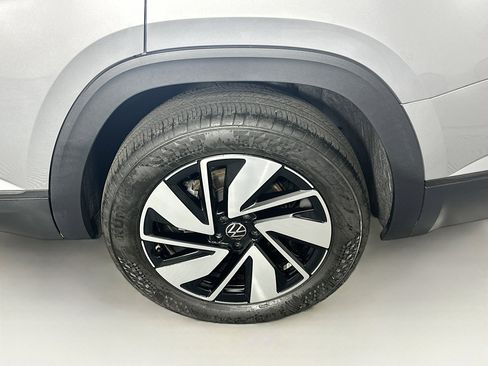 Used 2025 Volkswagen Atlas SE image 11