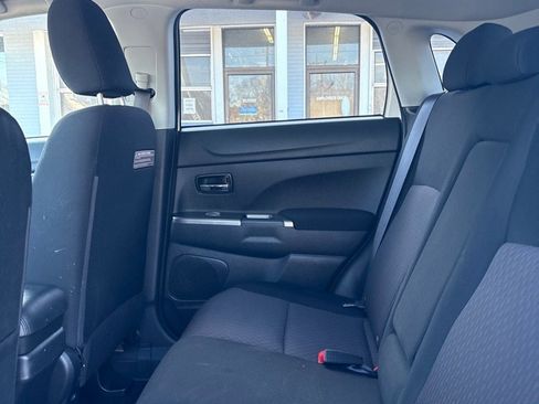 Used 2018 Mitsubishi Outlander Sport ES image 9