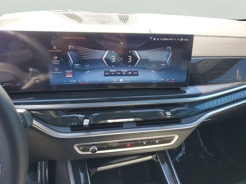 Used 2026 BMW X5 sDrive40i w/ M Sport Package image 26