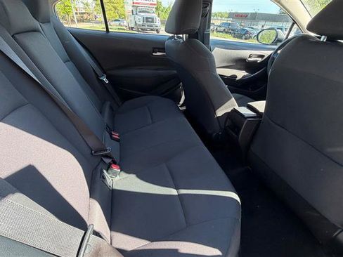 Used 2021 Toyota Corolla LE FWD image 15
