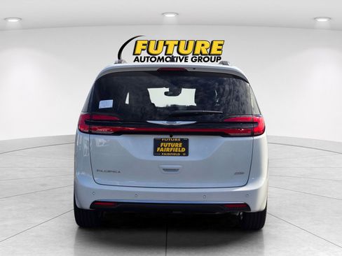 New 2026 Chrysler Pacifica Pinnacle image 5