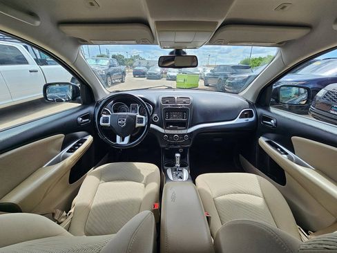 Used 2018 Dodge Journey SE w/ Popular Equipment Group FWD image 8