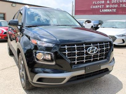 Used 2025 Hyundai Venue SEL