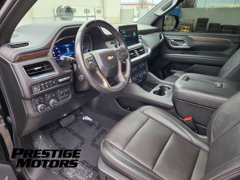 Used 2023 Chevrolet Suburban High Country w/ Advanced Technology Package AWD/4WD image 12