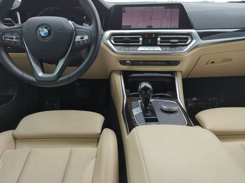 Certified 2022 BMW 330i xDrive Sedan w/ Convenience Package image 13
