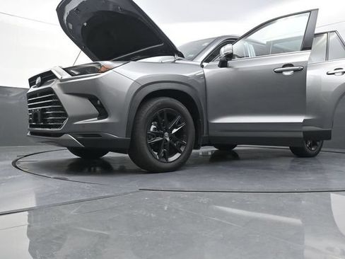 Used 2026 Toyota Grand Highlander AWD image 42