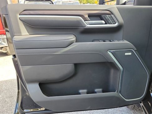 New 2025 GMC Sierra 3500 SLT w/ SLT Premium Package image 18