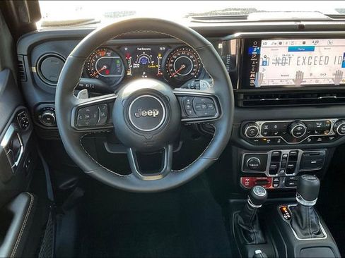 New 2025 Jeep Wrangler Unlimited Rubicon 392 image 17