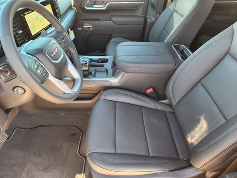 New 2026 GMC Sierra 1500 SLT AWD/4WD image 9
