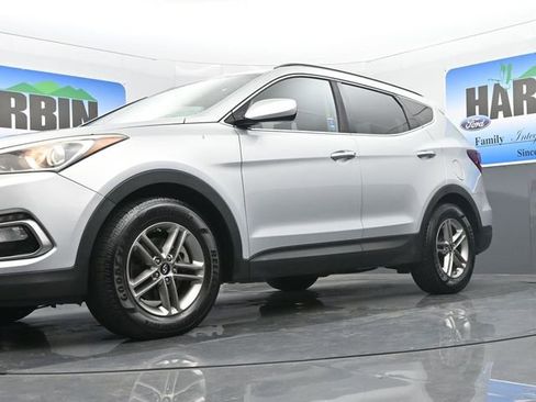 Used 2017 Hyundai Santa Fe Sport image 19