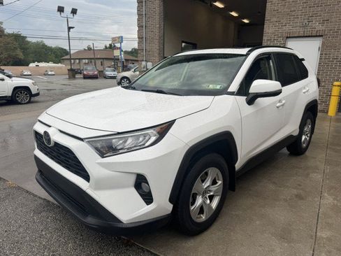 Used 2019 Toyota RAV4 XLE w/ All Weather Liner Package AWD/4WD image 7