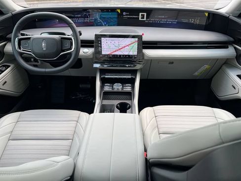 New 2026 Lincoln Nautilus Reserve w/ Jet Appearance Package AWD/4WD image 24