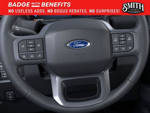 New 2026 Ford F250 Lariat w/ Black Appearance Package AWD/4WD image 13