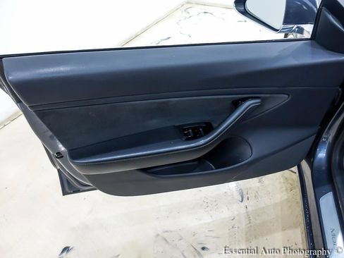 Used 2019 Tesla Model 3 Long Range image 26
