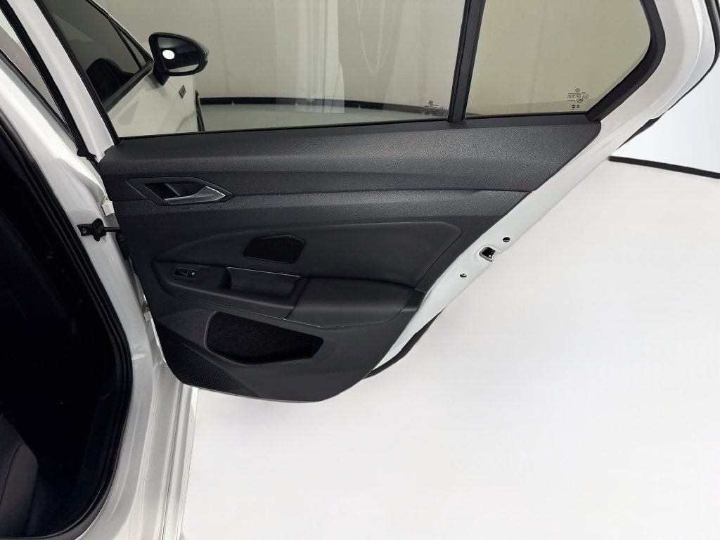 Used 2024 Volkswagen Golf R AWD/4WD image 27