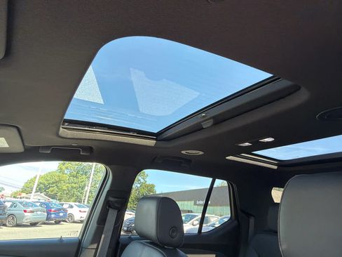 Certified 2023 Chevrolet Traverse RS w/ LPO, Floor Liner Package AWD/4WD image 10