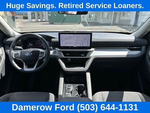 Used 2026 Ford Explorer Active AWD/4WD image 17