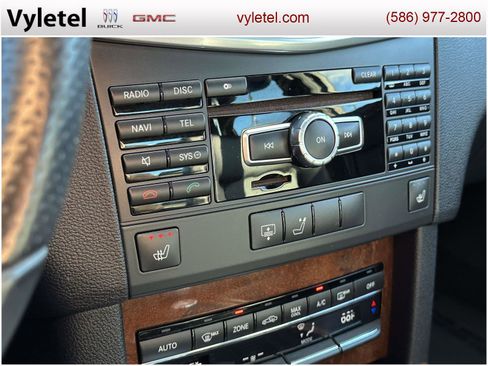 Used 2013 Mercedes-Benz E 350 4MATIC Sedan image 29