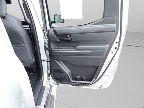 Certified 2025 Toyota Tacoma SR image 18