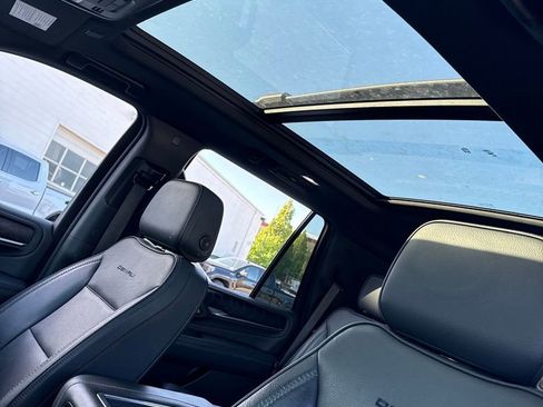 Used 2022 GMC Yukon Denali w/ Max Trailering Package image 5