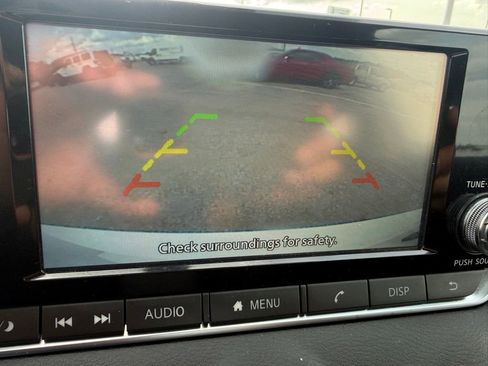 Used 2025 Nissan Sentra S image 20