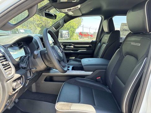 New 2026 RAM 1500 Laramie AWD/4WD image 13