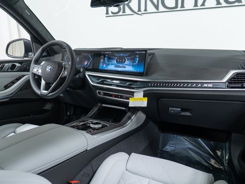 New 2026 BMW X5 xDrive40i w/ Executive Package AWD/4WD image 14