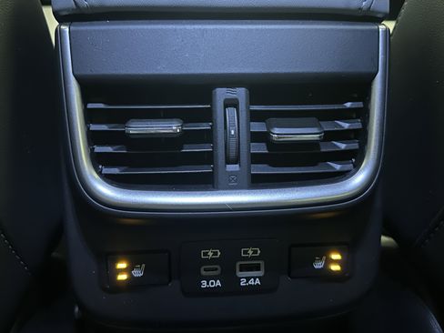 Used 2024 Subaru Outback Limited image 22