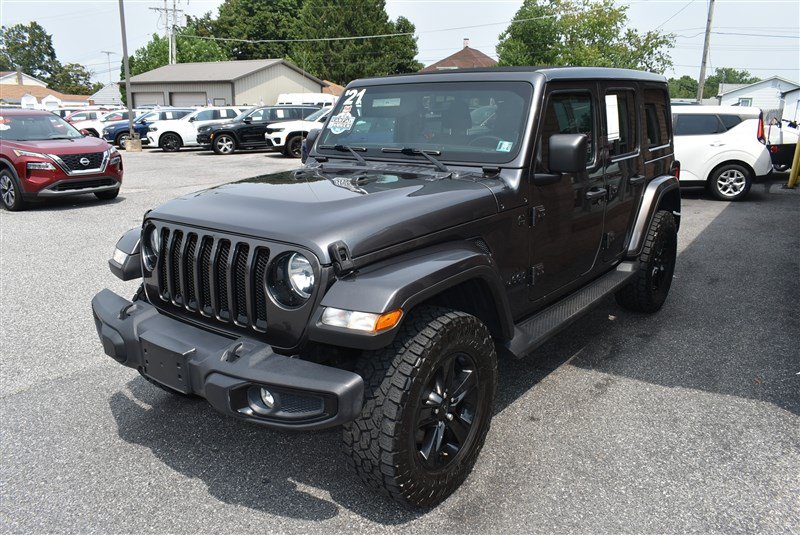 Used 2021 Jeep Wrangler Unlimited Sahara AWD/4WD image 7