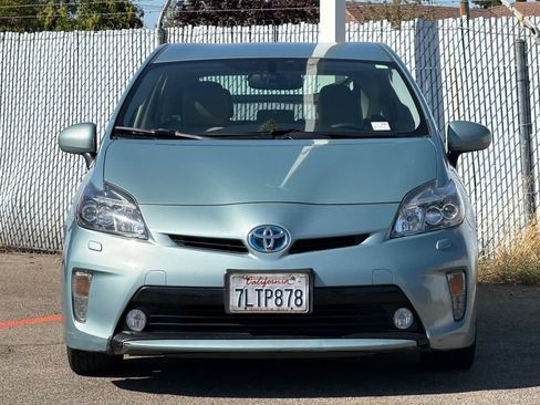 Used 2015 Toyota Prius Five FWD image 8