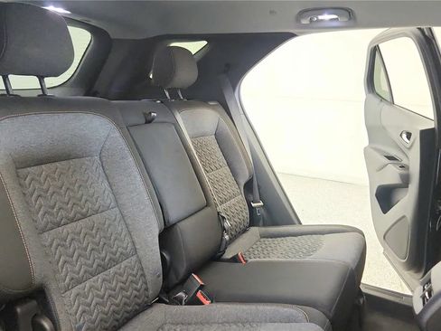 Used 2023 Chevrolet Equinox LT FWD image 37