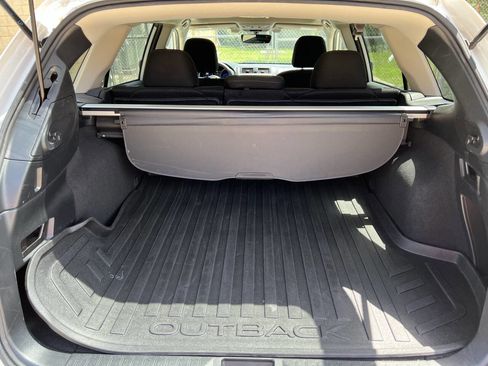 Used 2019 Subaru Outback 2.5i Premium w/ Popular Package #2 image 28