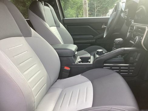 Used 2024 Toyota Tacoma TRD Sport AWD/4WD image 3