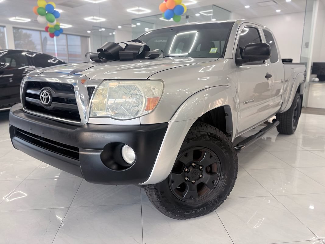 Used 2010 Toyota Tacoma 4x4 Access Cab V6 image 1