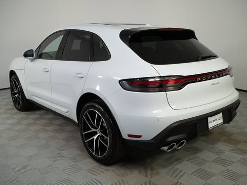 Certified 2026 Porsche Macan AWD/4WD image 3